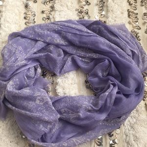 Banana republic Lauren paisley lilac scarf